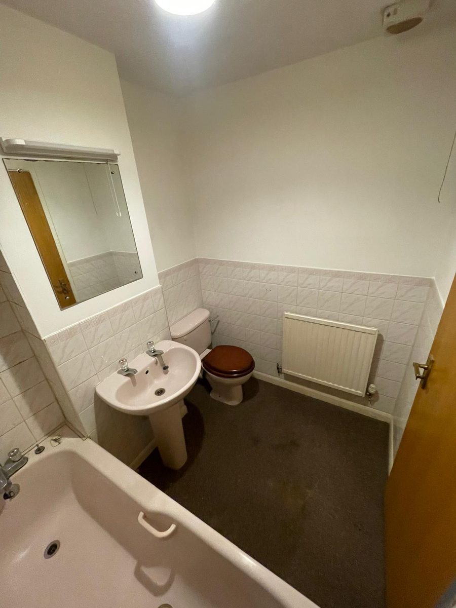 Bathroom 3 before renovation