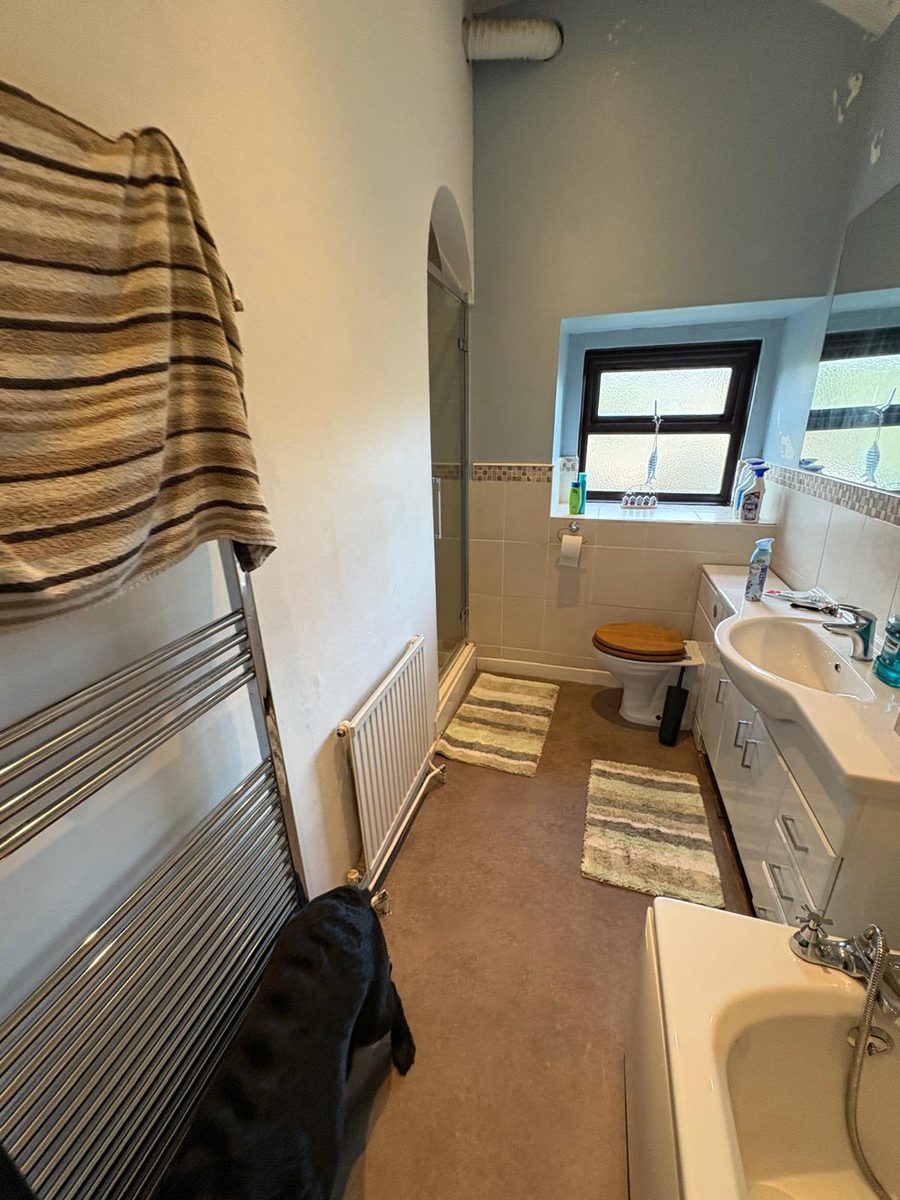 Bathroom 4 before renovation